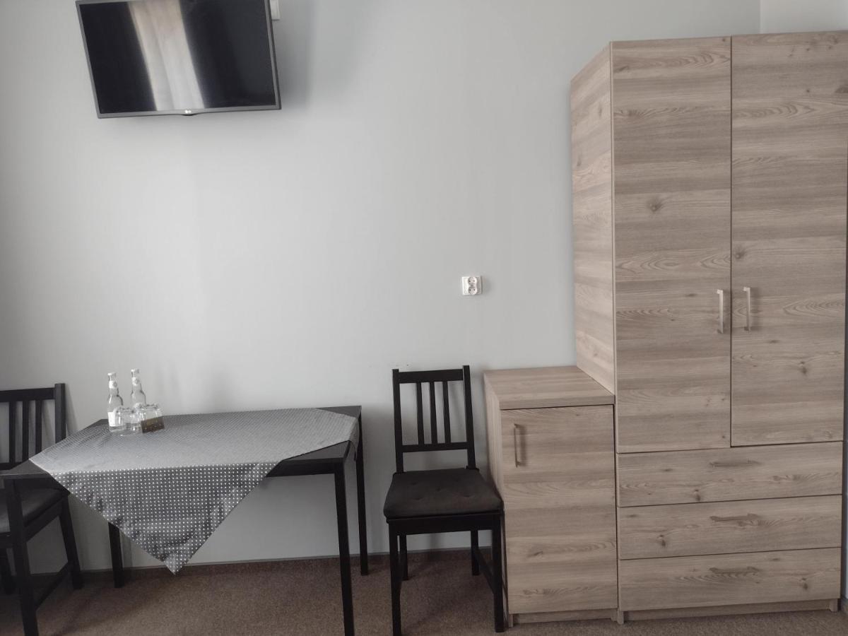 Hostel Helios Września Eksteriør billede