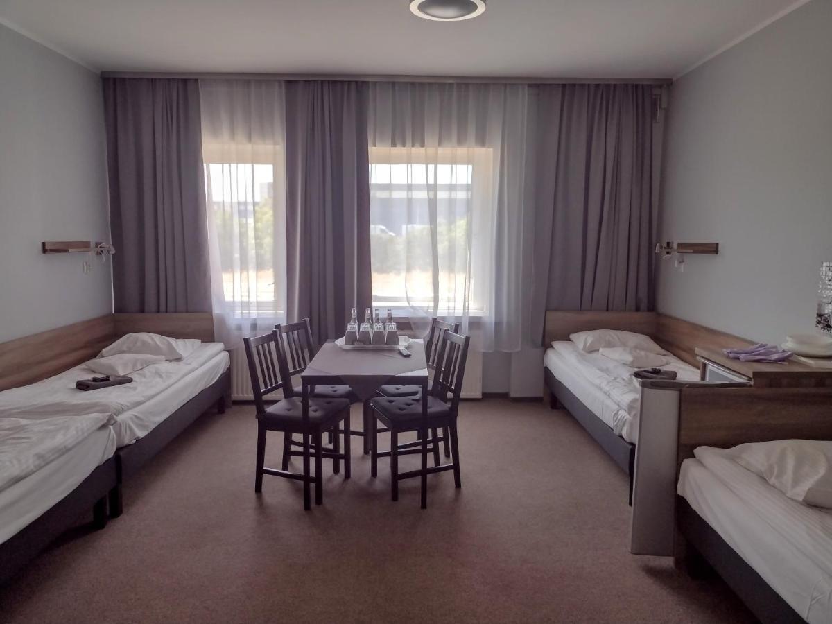 Hostel Helios Września Eksteriør billede