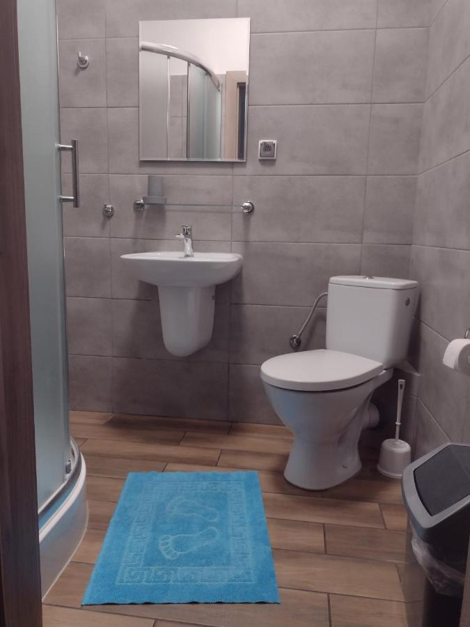 Hostel Helios Września Eksteriør billede