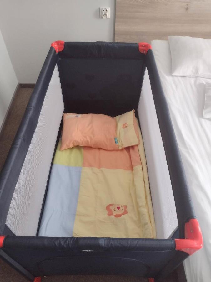 Hostel Helios Września Eksteriør billede