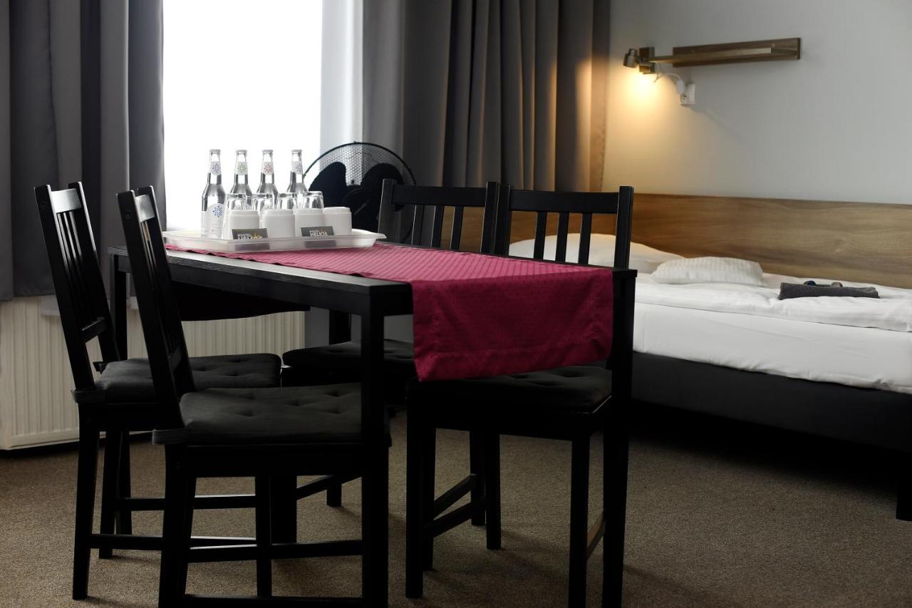 Hostel Helios Września Eksteriør billede