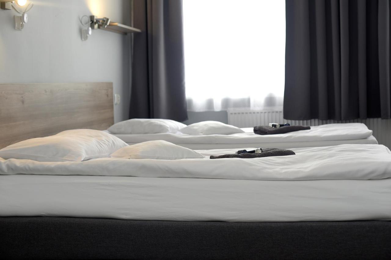 Hostel Helios Września Eksteriør billede