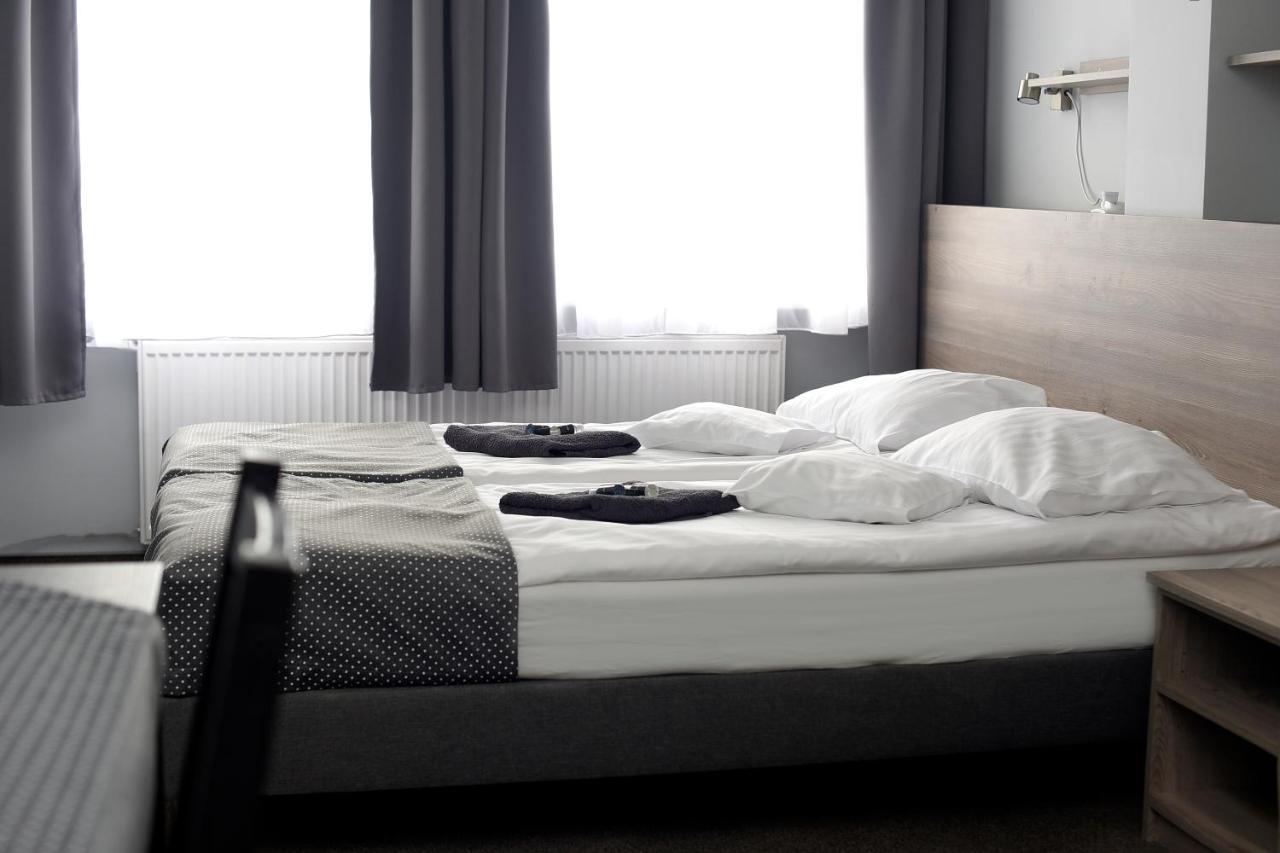 Hostel Helios Września Eksteriør billede