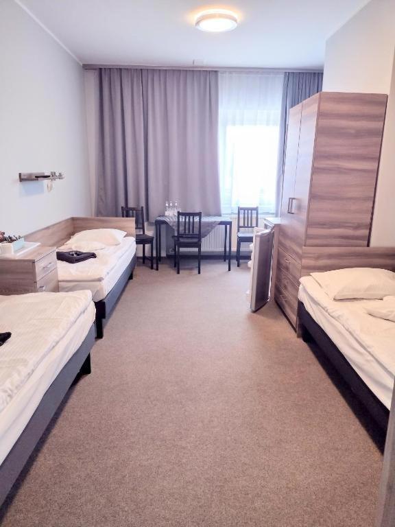 Hostel Helios Września Eksteriør billede